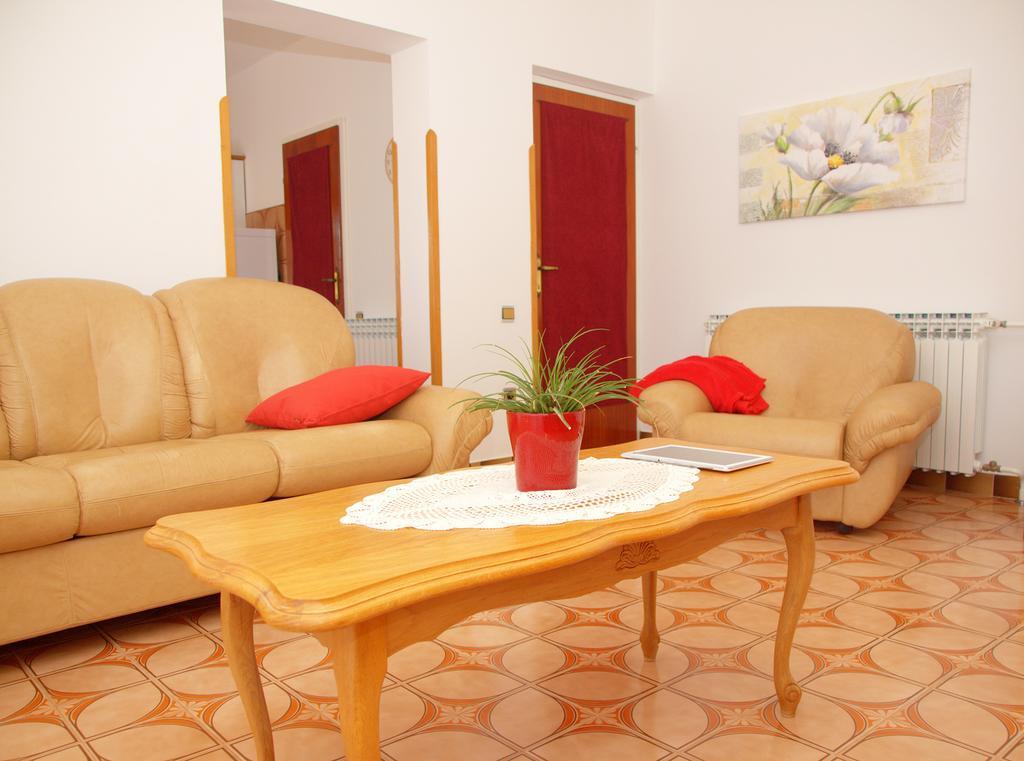 Apartment Taja Ližnjan Rom bilde