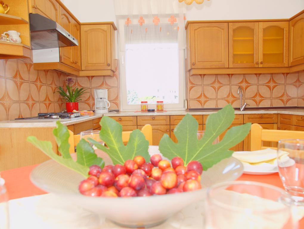 Apartment Taja Ližnjan Rom bilde