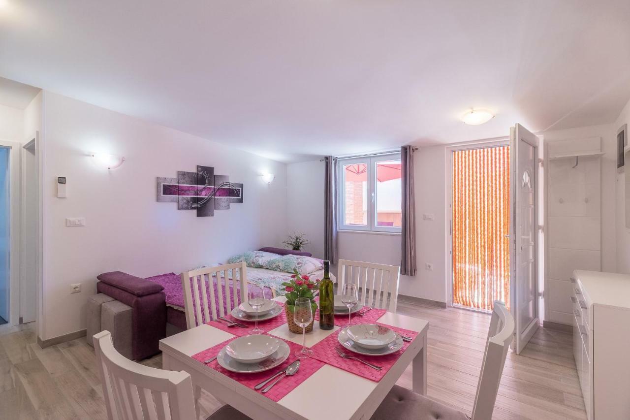Apartment Taja Ližnjan Eksteriør bilde