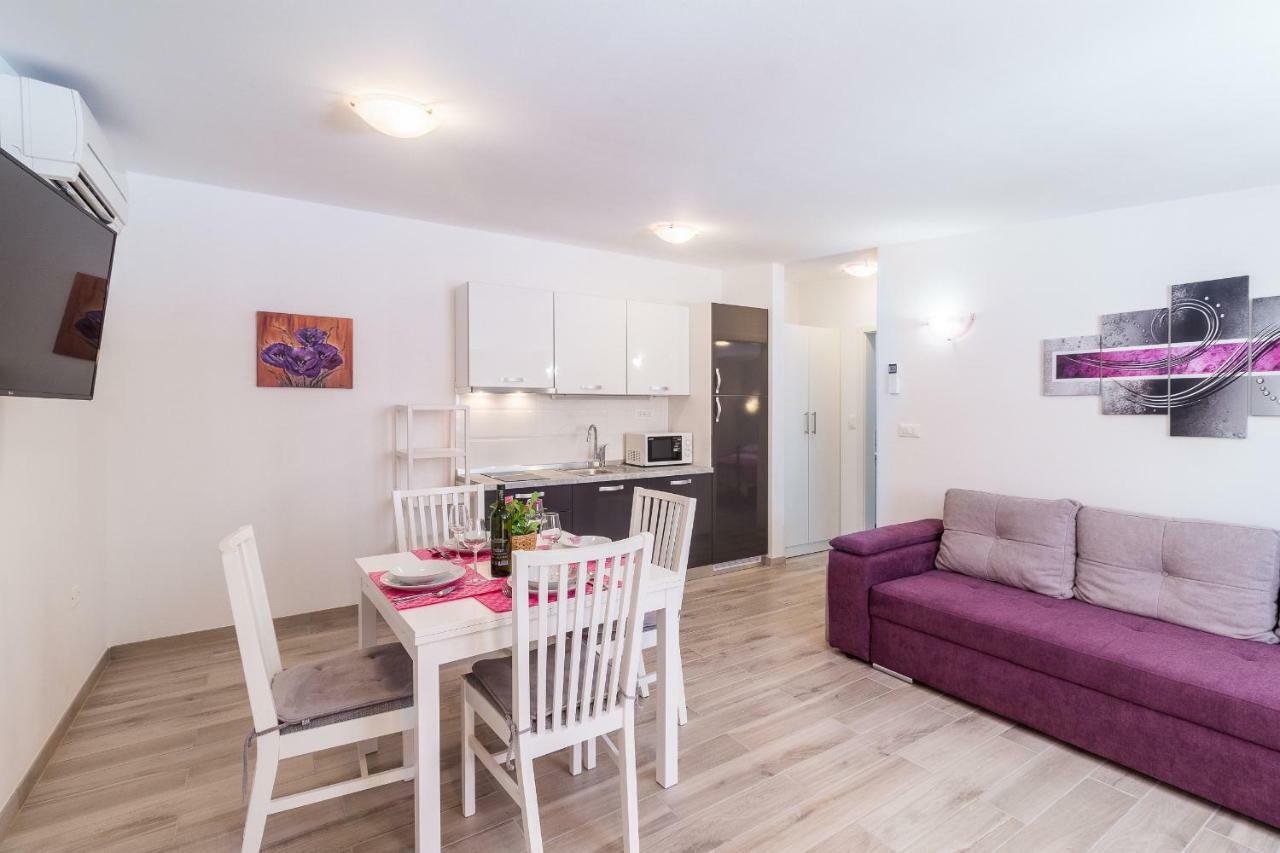 Apartment Taja Ližnjan Eksteriør bilde