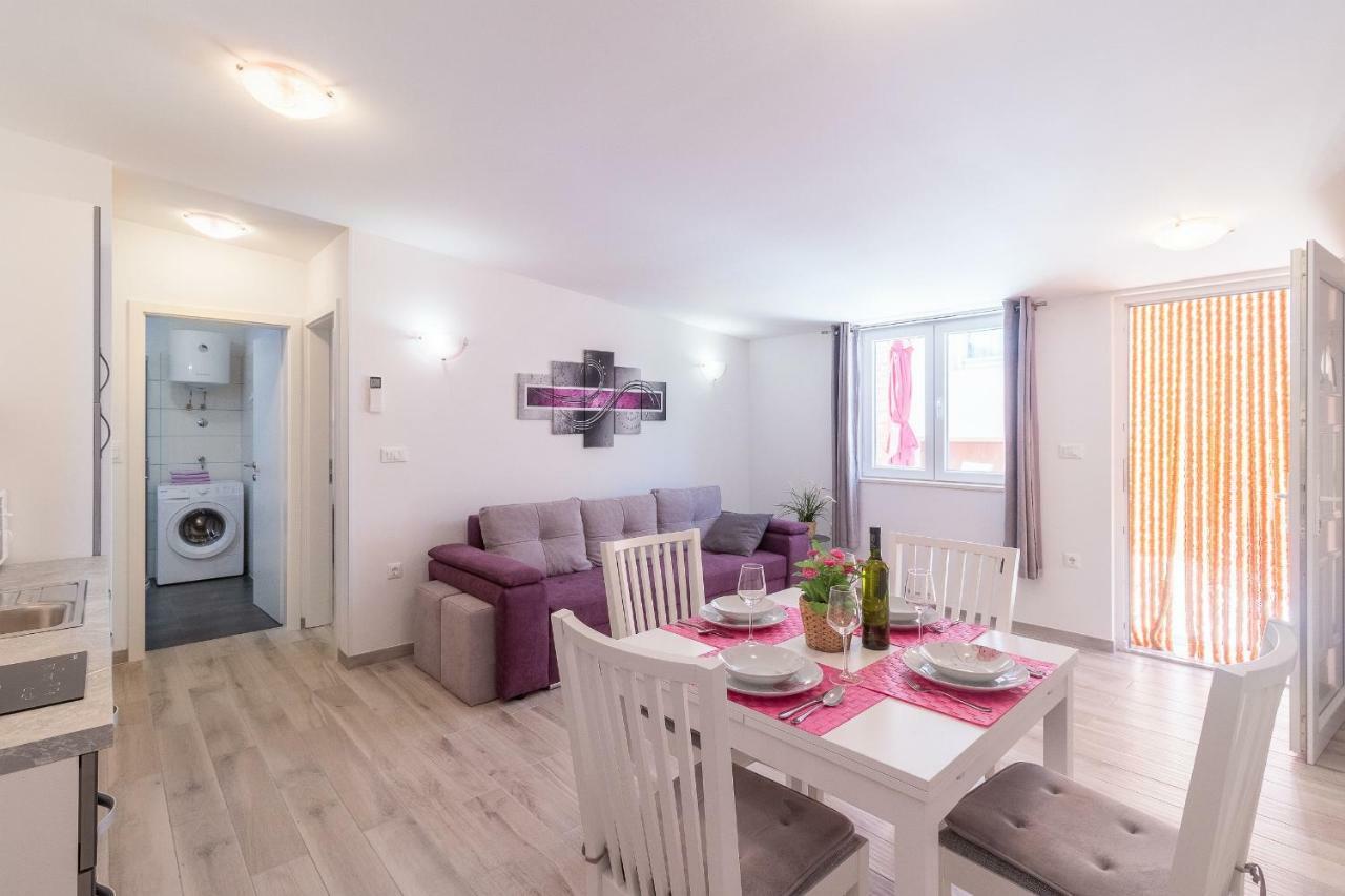 Apartment Taja Ližnjan Eksteriør bilde