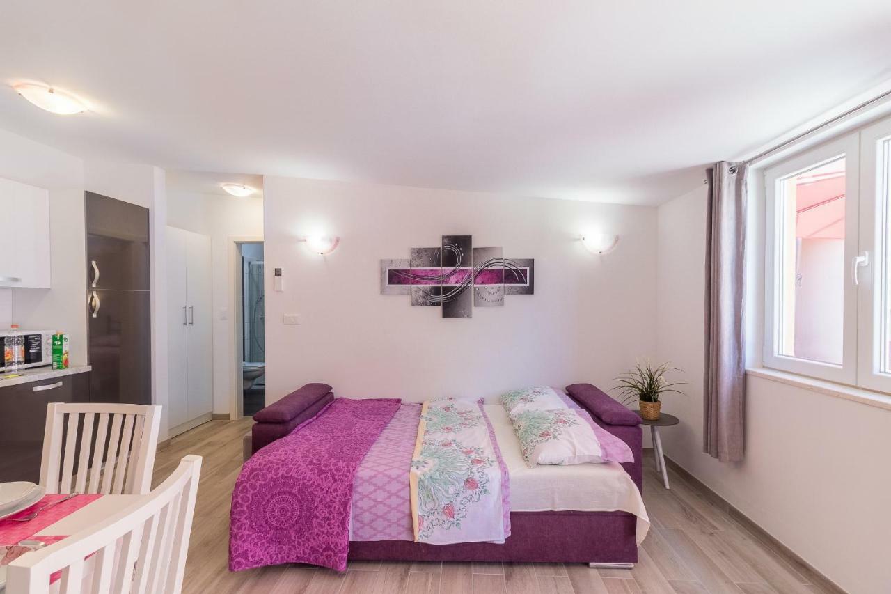 Apartment Taja Ližnjan Eksteriør bilde