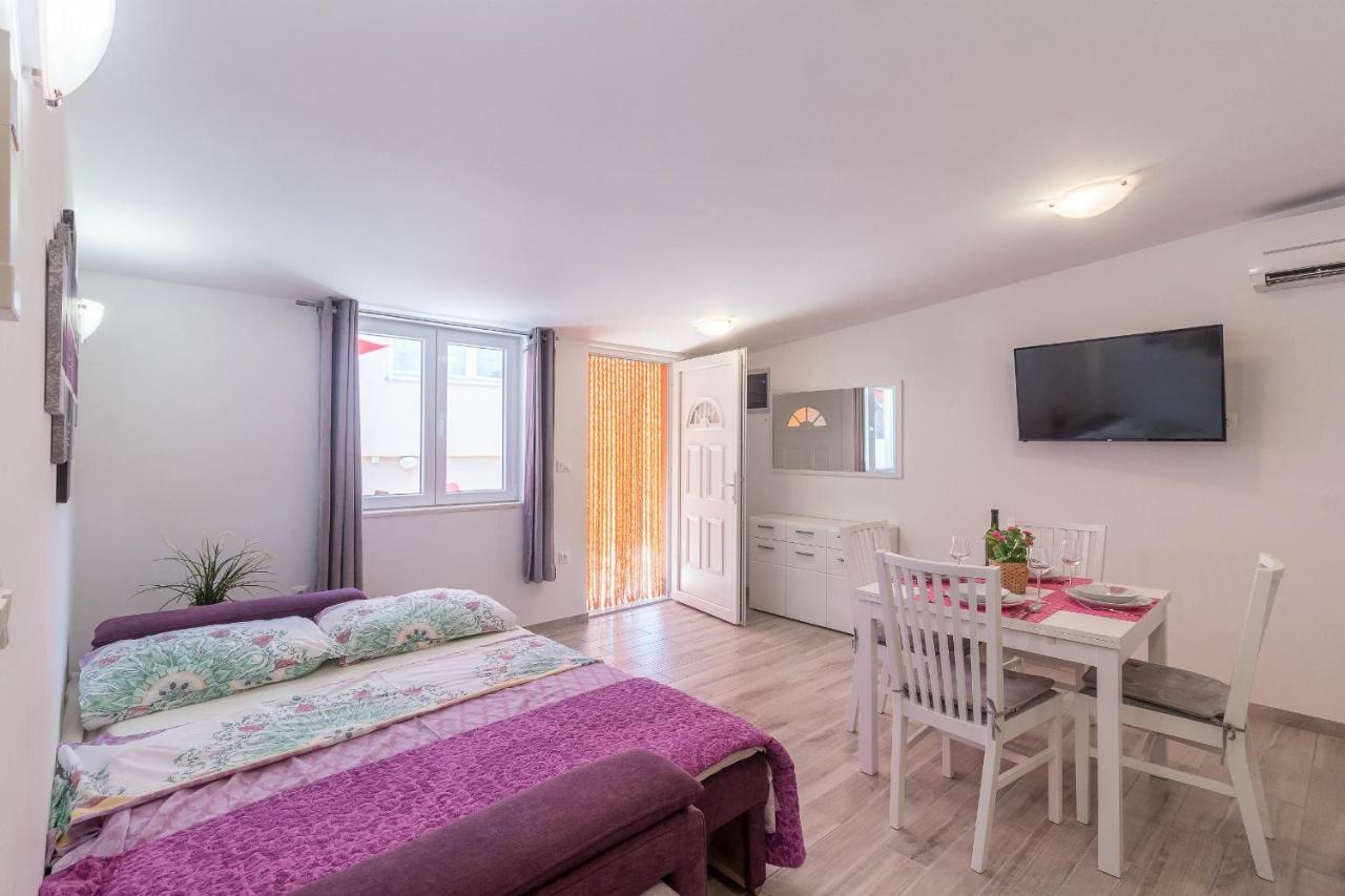 Apartment Taja Ližnjan Eksteriør bilde