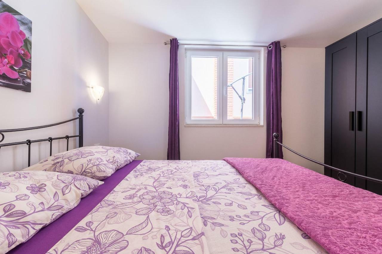 Apartment Taja Ližnjan Eksteriør bilde