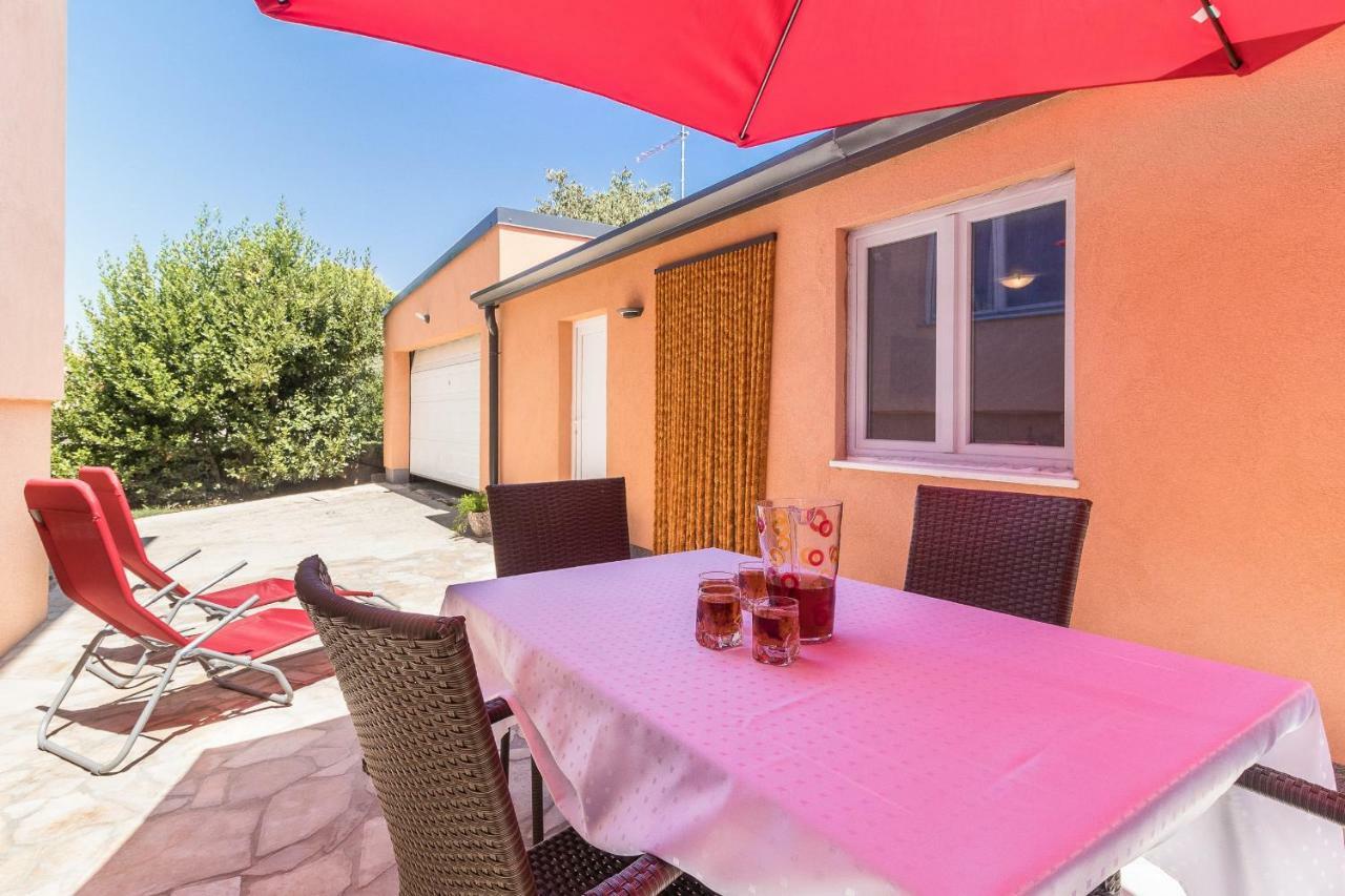 Apartment Taja Ližnjan Eksteriør bilde