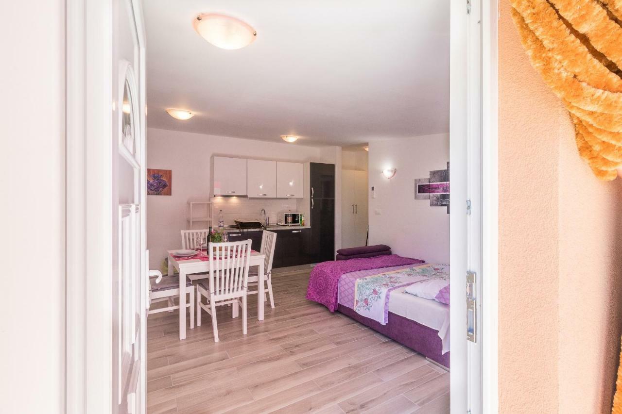 Apartment Taja Ližnjan Eksteriør bilde