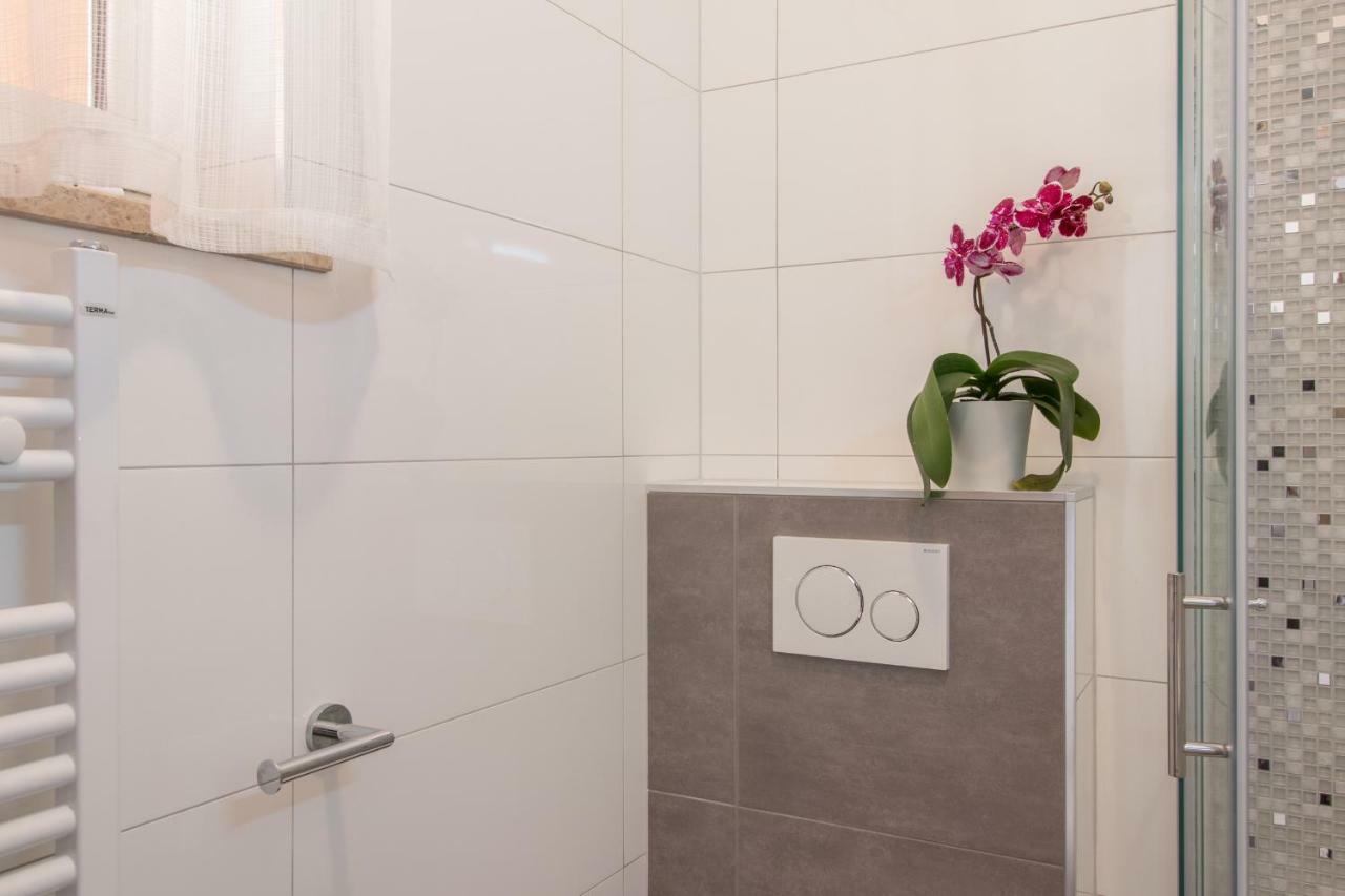Apartment Taja Ližnjan Eksteriør bilde