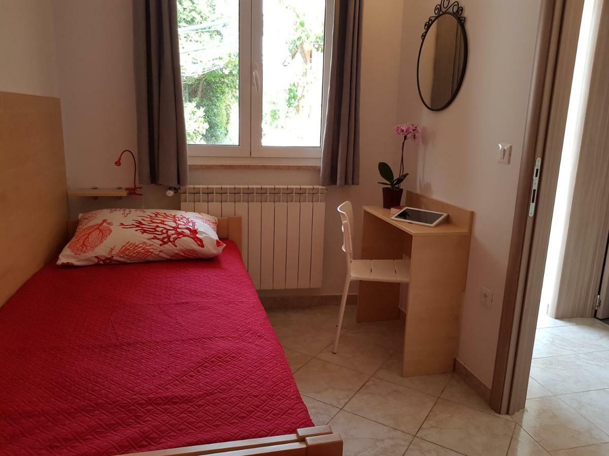 Apartment Taja Ližnjan Eksteriør bilde